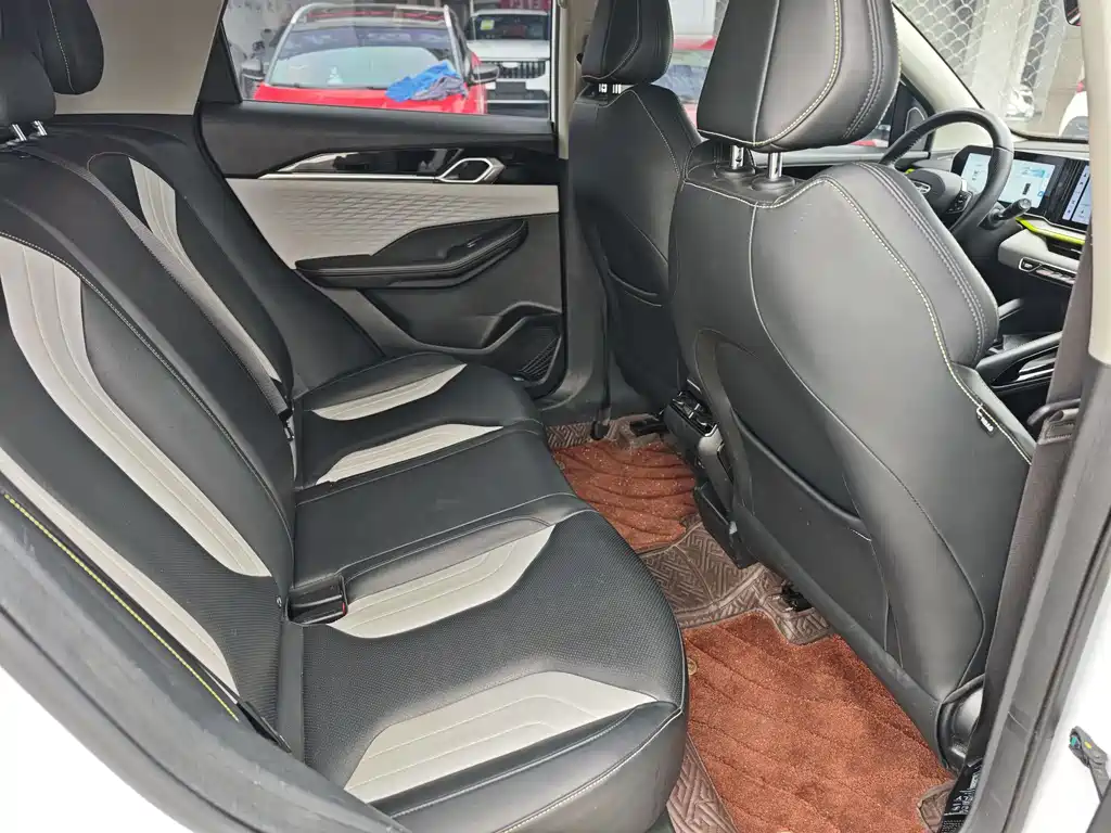 GEELY AUTOMOBILE BINYUE