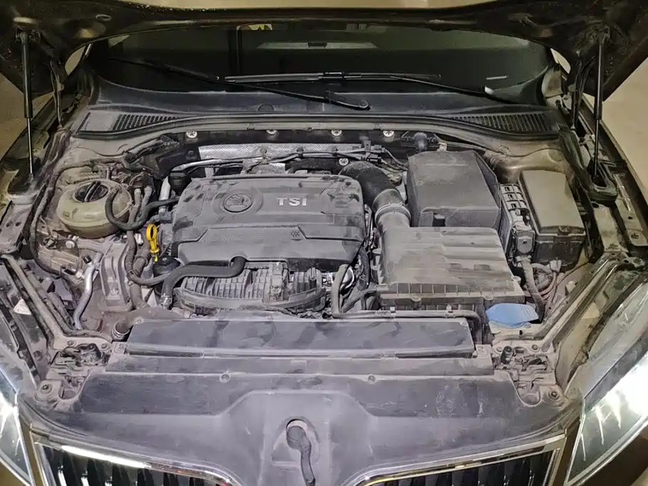 Skoda Superb — миниатюра 10
