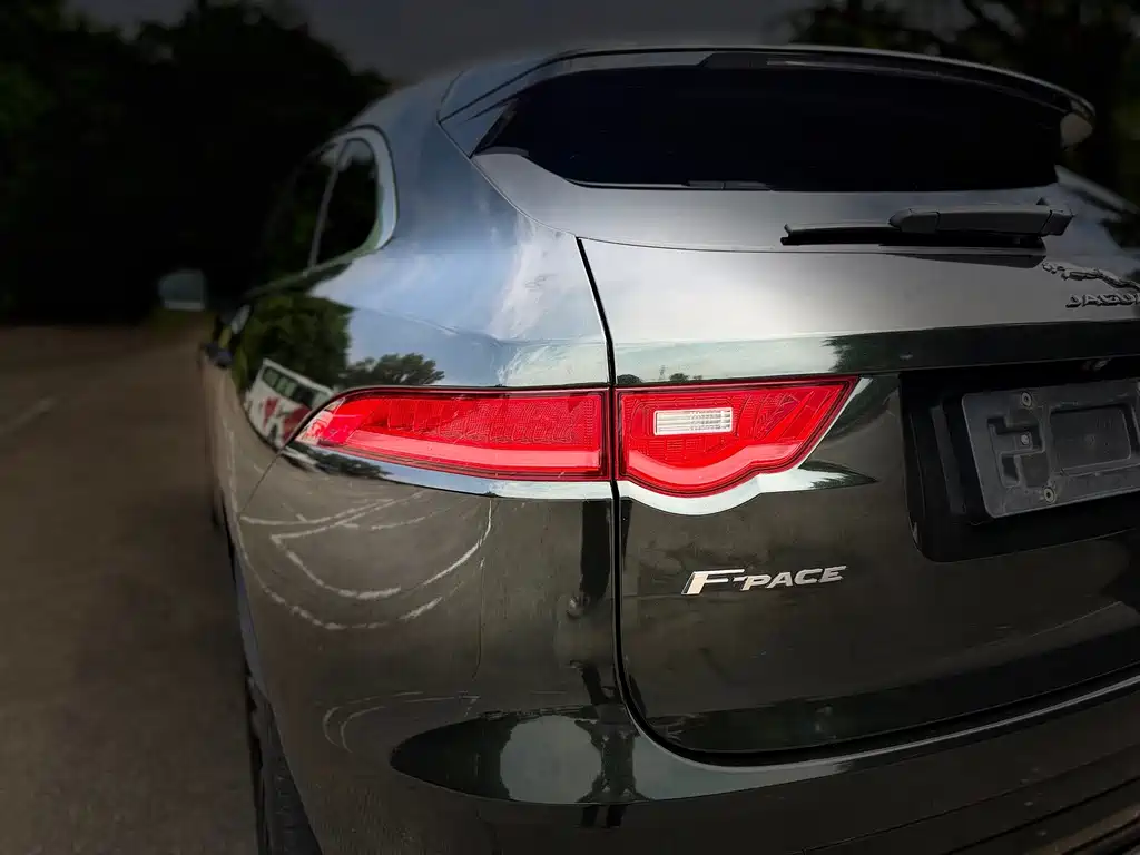 Jaguar F-PACE — миниатюра 13