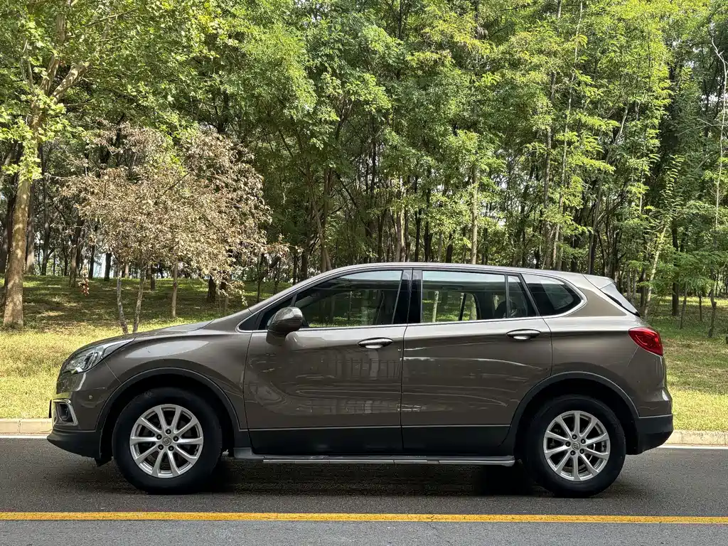 Buick Envision Plus — миниатюра 3