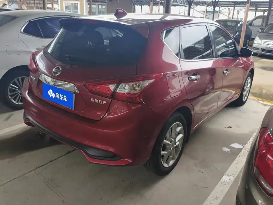 Nissan Tiida — миниатюра 3