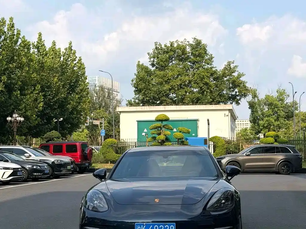 Porsche Panamera — миниатюра 2