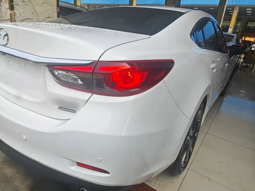 Mazda Atenza — миниатюра 8