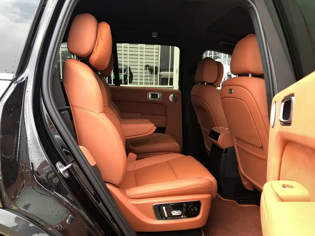Li Auto Li L8 — миниатюра 16