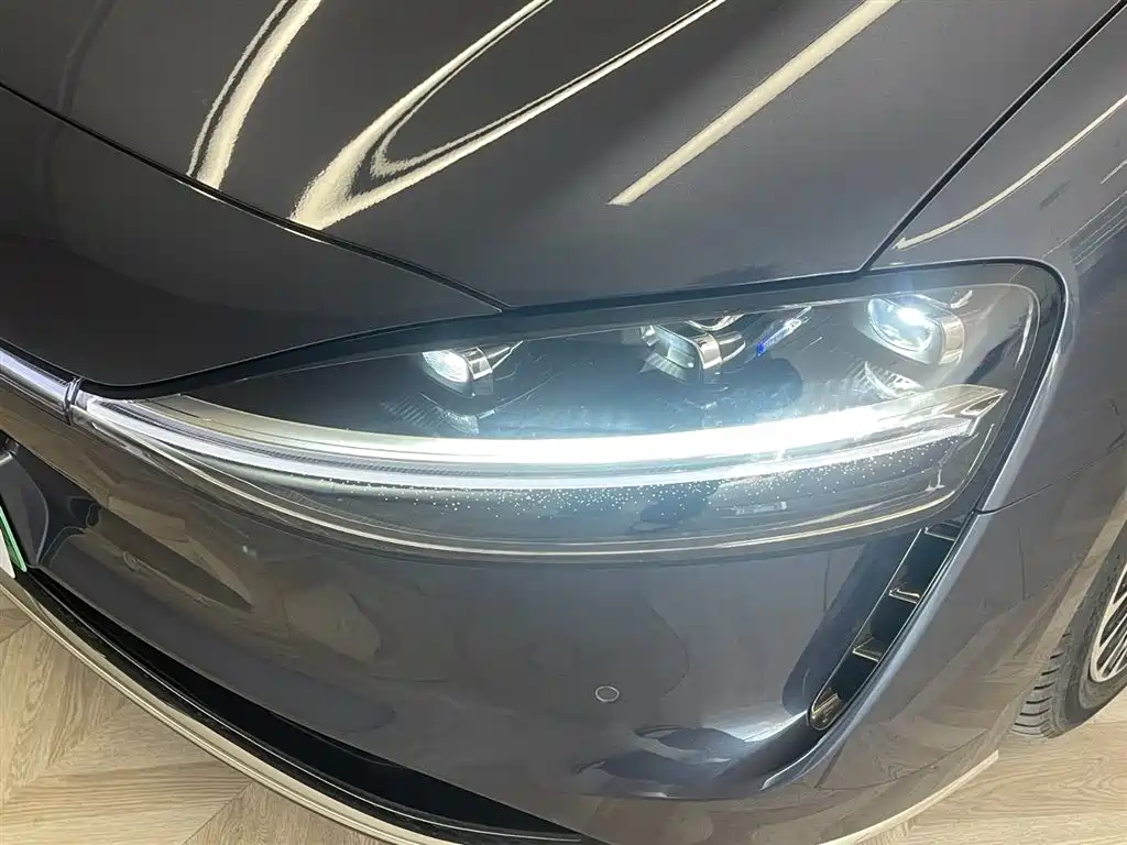 AITO ENJOY THE WORLD S9