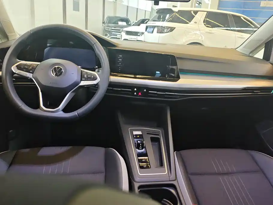 Volkswagen Golf — миниатюра 12