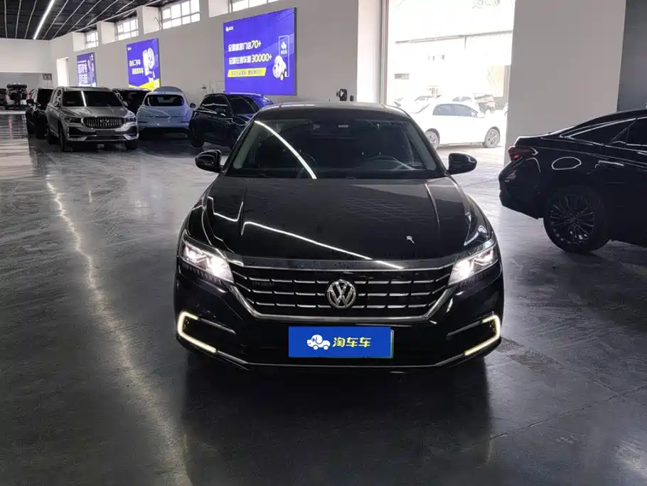 Volkswagen Passat PHEV — миниатюра 2