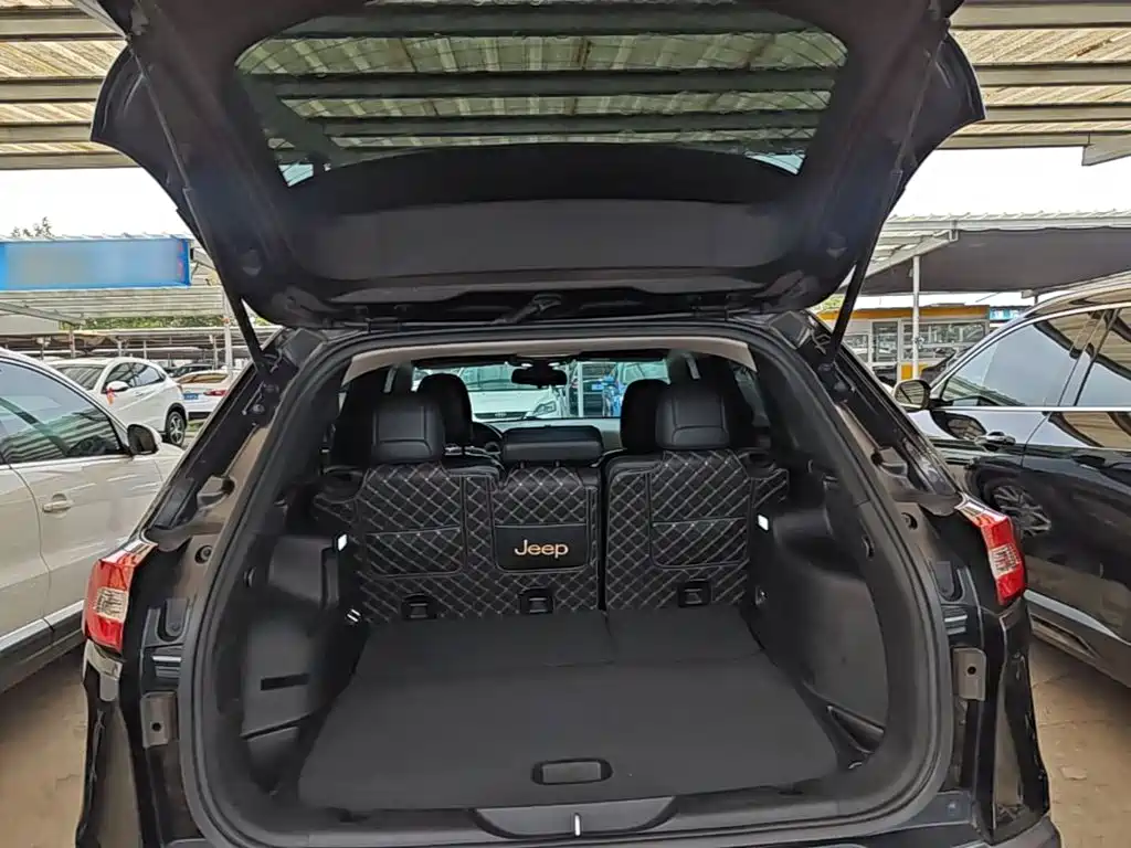 Jeep Cherokee — миниатюра 19
