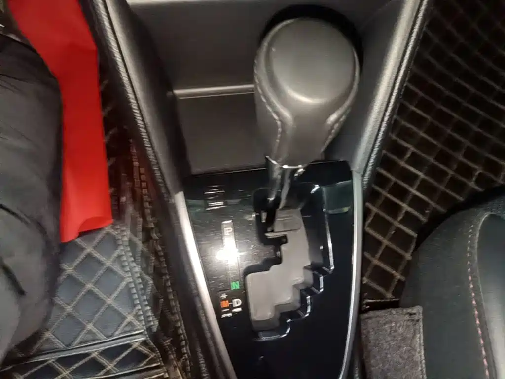 Toyota Yaris L — миниатюра 14