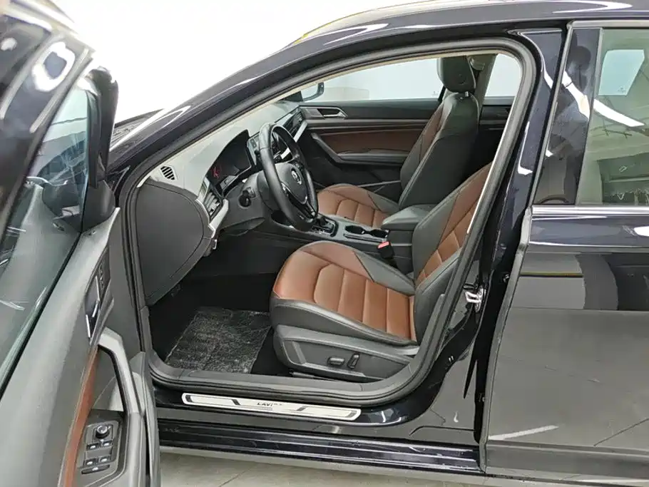 Volkswagen Lavida — миниатюра 9