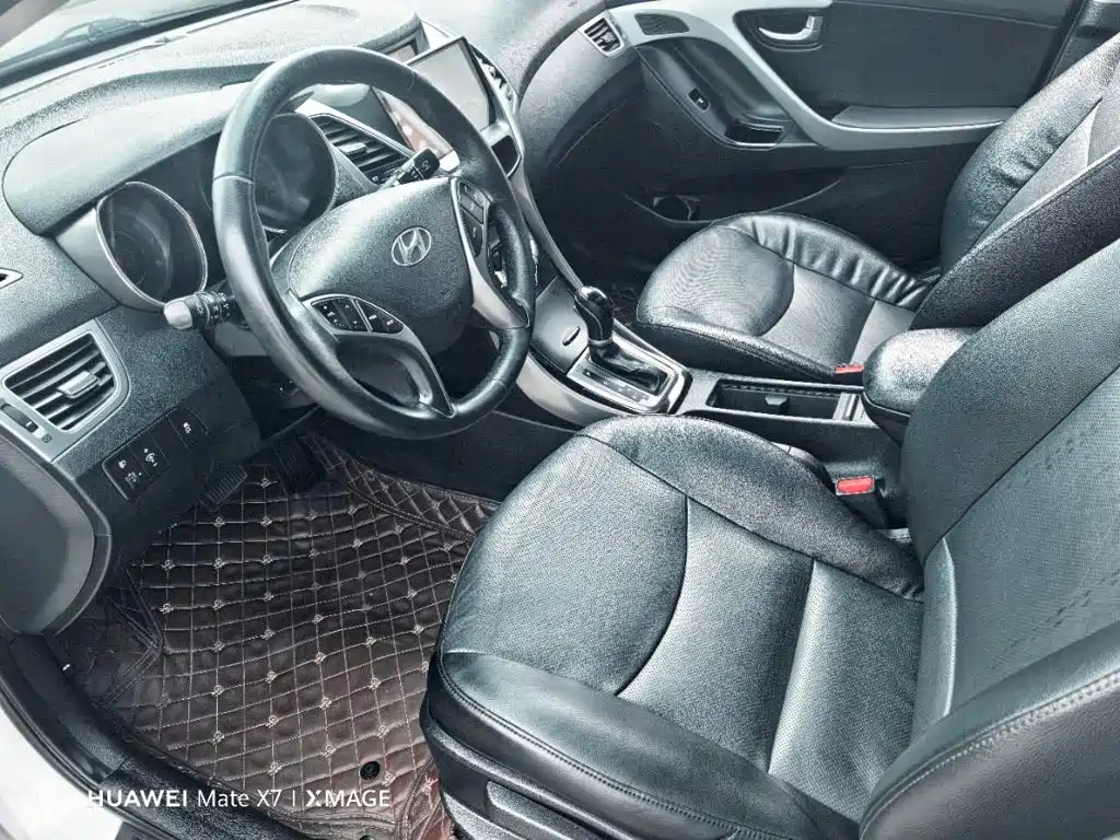 Hyundai Elantra Langdong — миниатюра 4