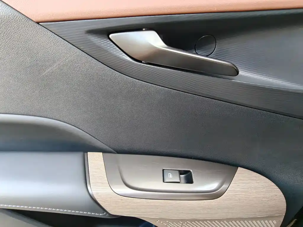 Changan Eado — миниатюра 12