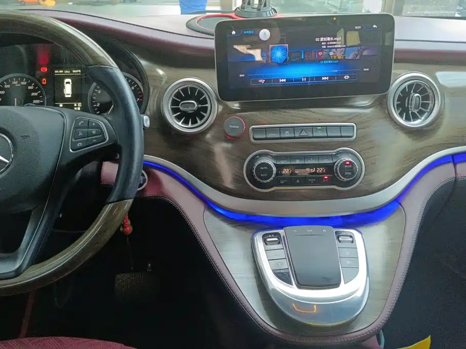Mercedes-Benz Vito — миниатюра 16