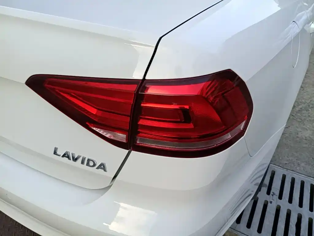 Volkswagen Lavida — миниатюра 8