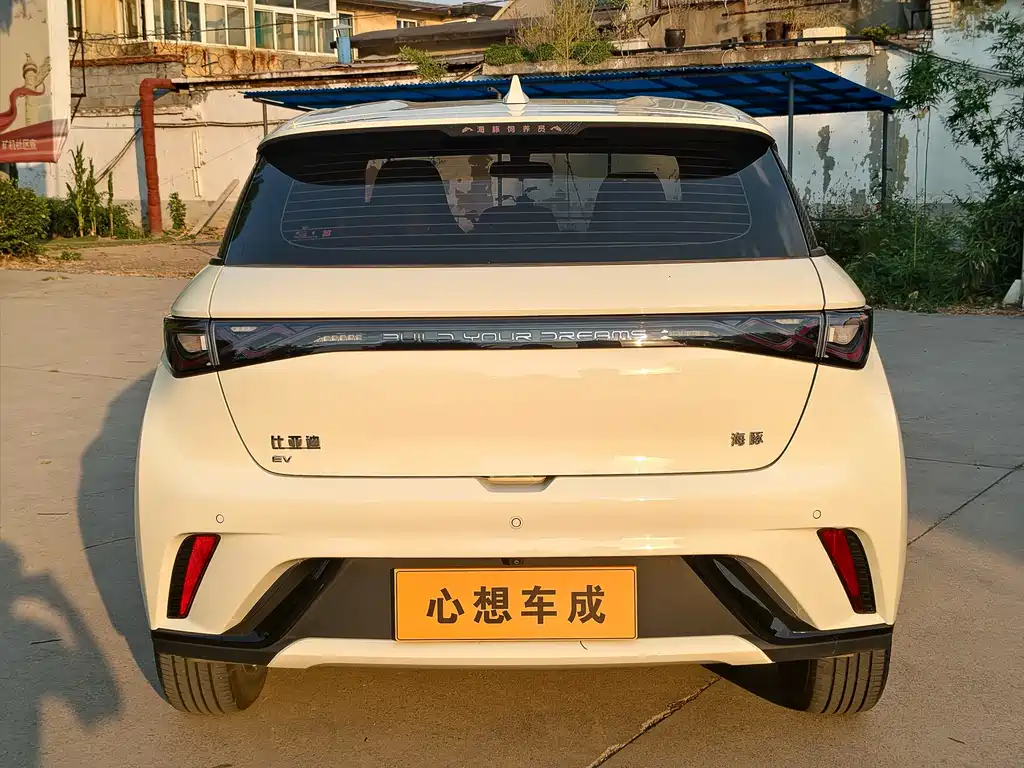 BYD Dolphin — миниатюра 4