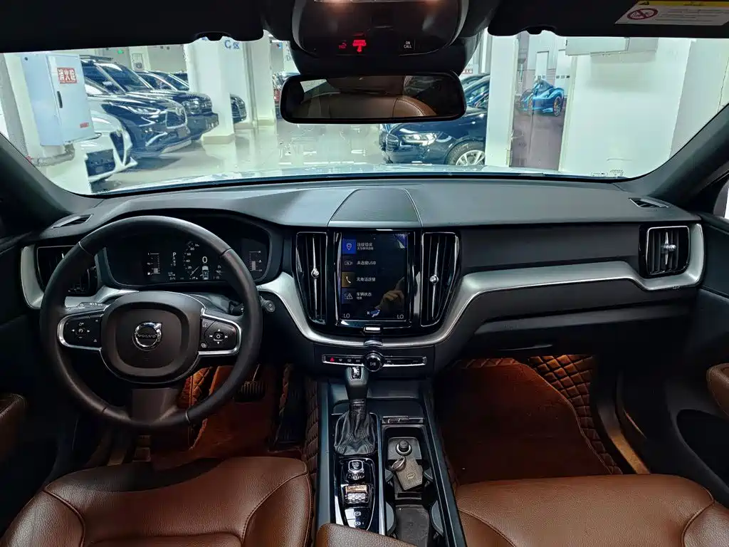 Volvo XC60 — миниатюра 10
