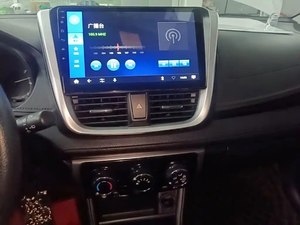 Toyota Yaris L — миниатюра 13