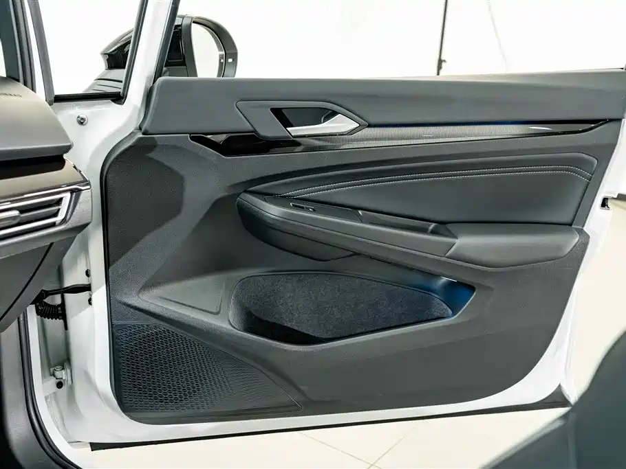 Volkswagen Golf — миниатюра 15