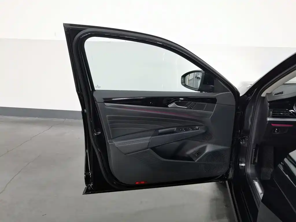 Volkswagen Passat — миниатюра 8