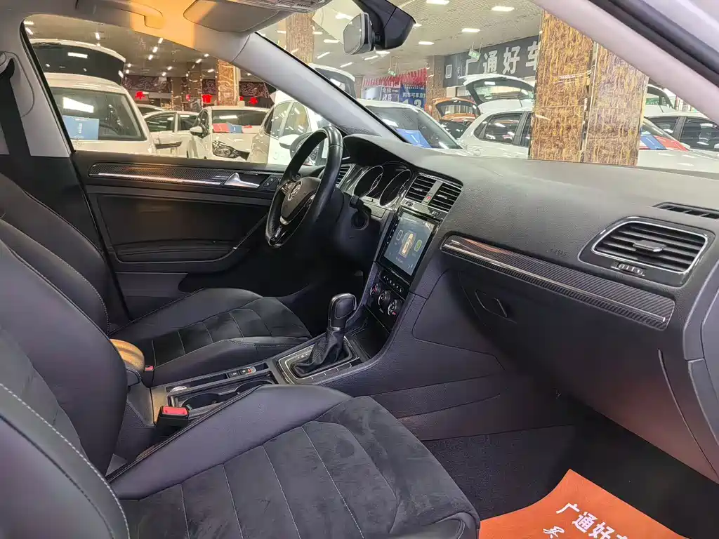 Volkswagen Golf — миниатюра 7