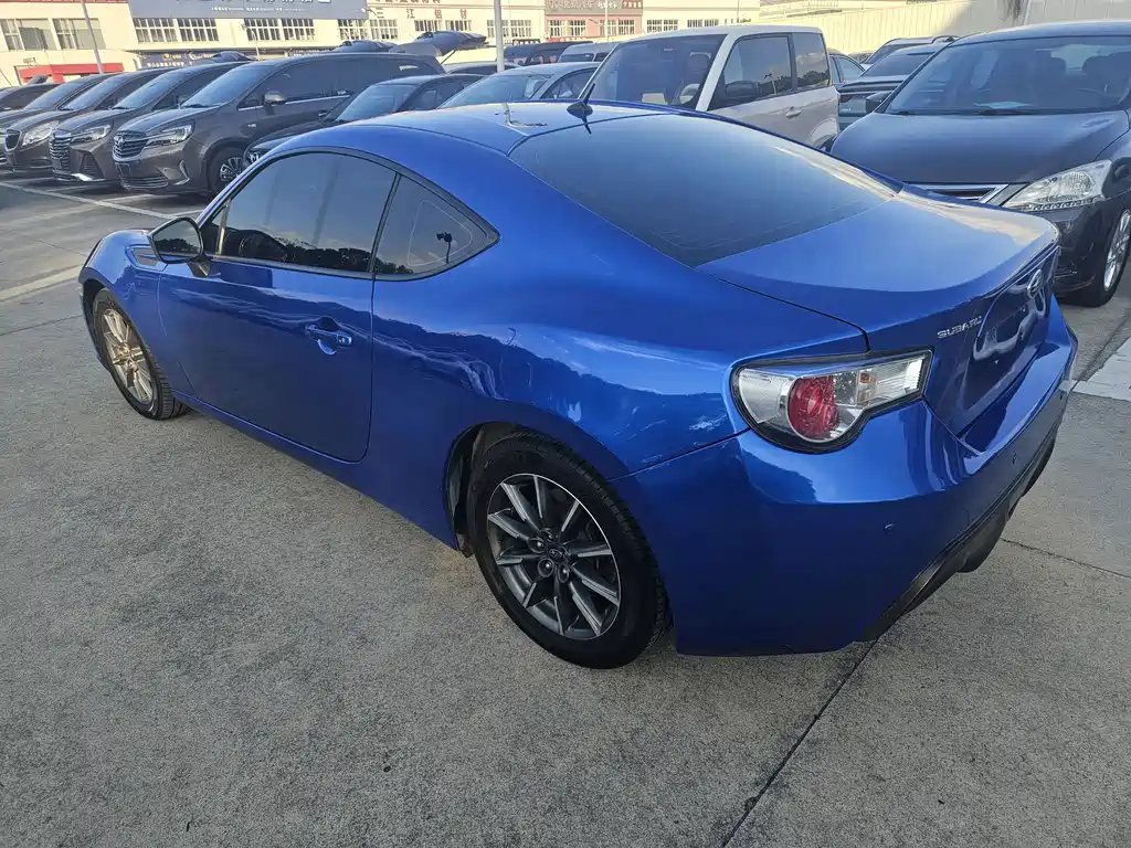 Subaru BRZ — миниатюра 7