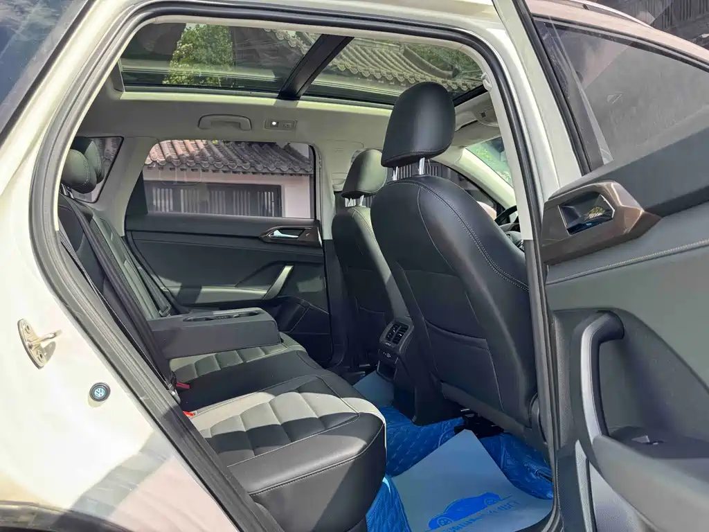Volkswagen Tharu — миниатюра 9