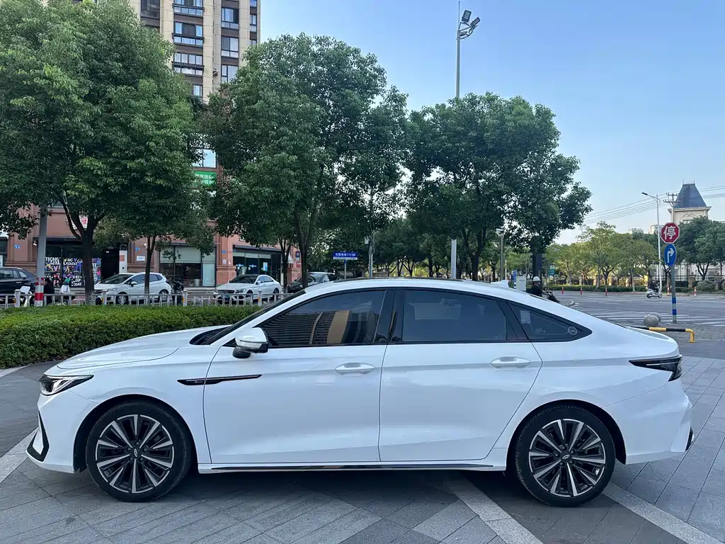 Chery Arrizo 8 — миниатюра 3