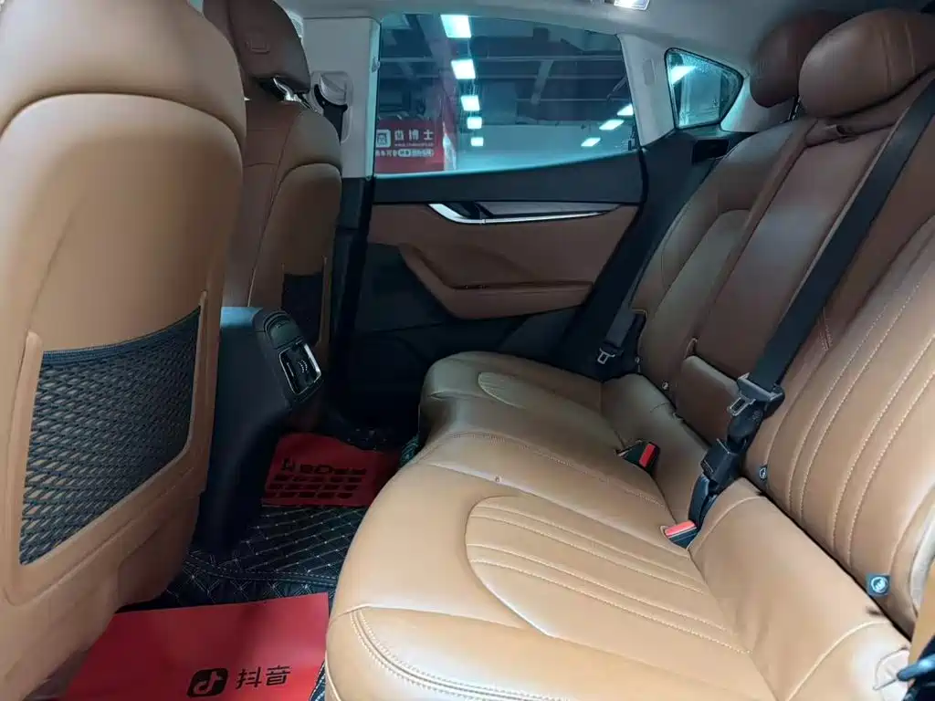 Maserati Levante — миниатюра 9