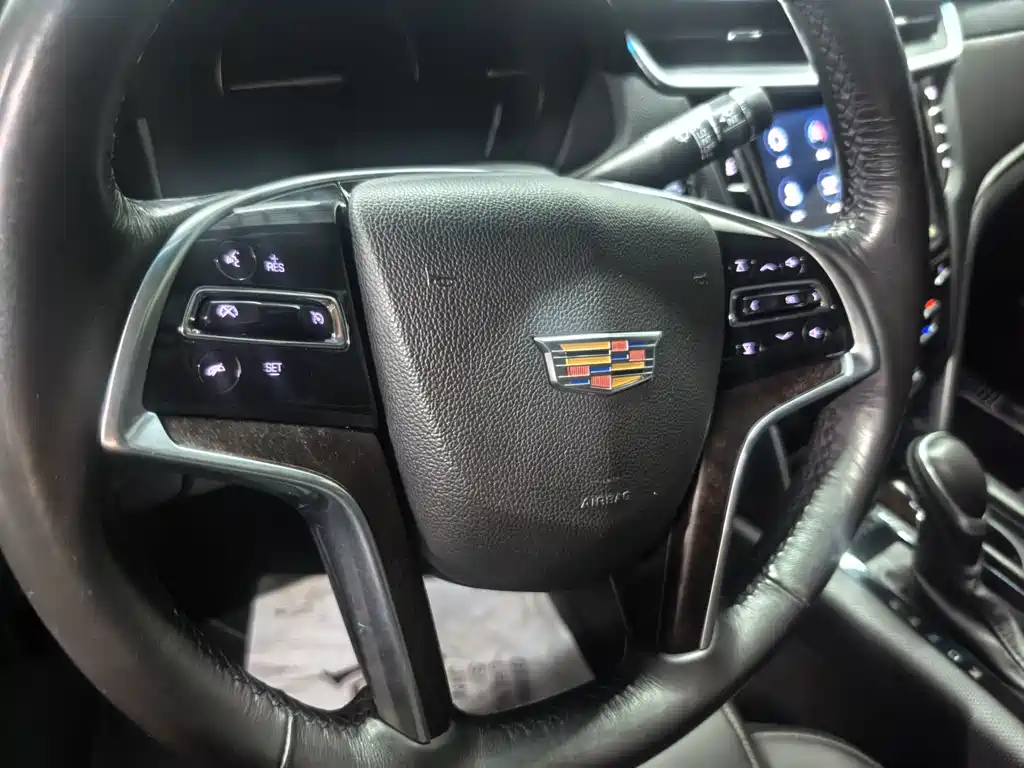 Cadillac XTS — миниатюра 11