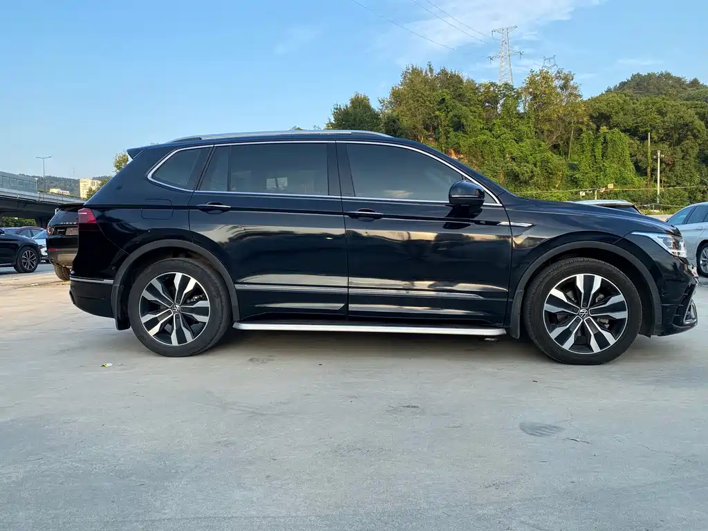 Volkswagen Tiguan L — миниатюра 3