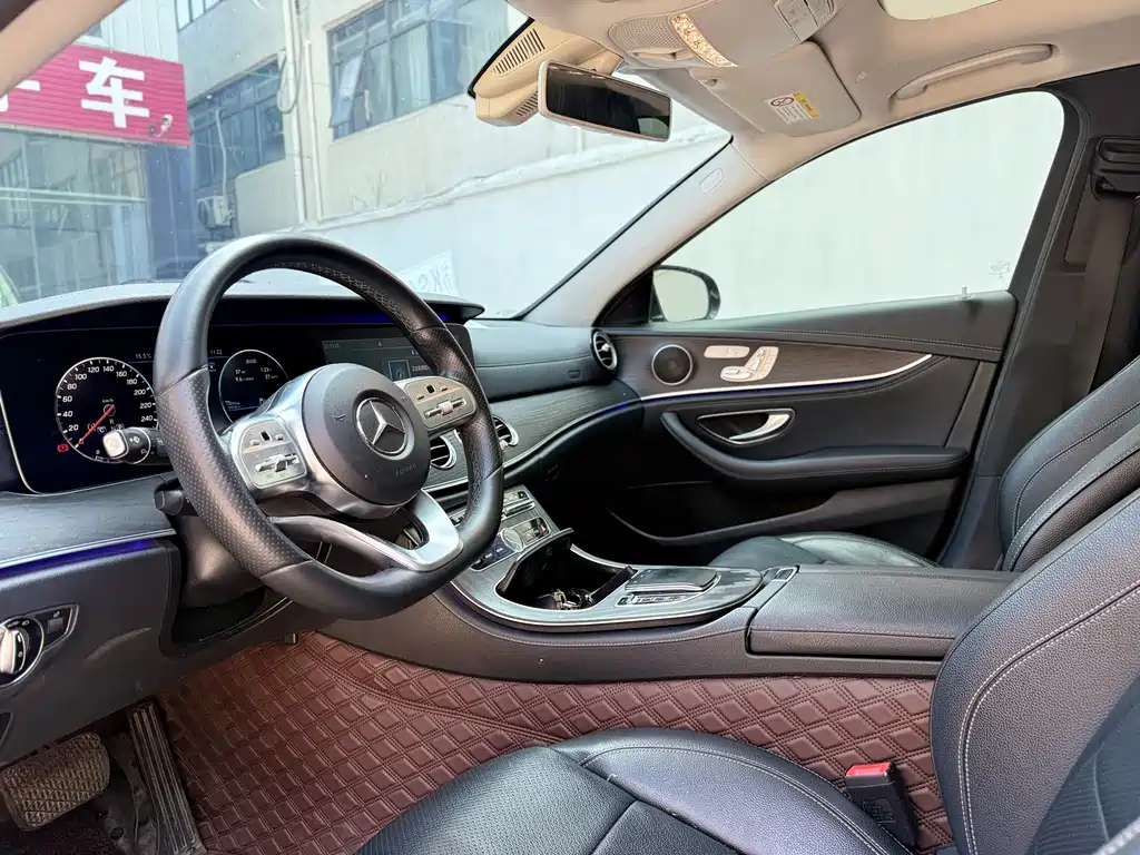 Mercedes-Benz E-Class E 2019 E 300 L Sport Fashion