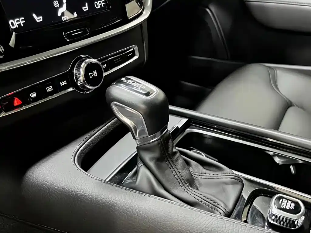 Volvo V90 — миниатюра 11