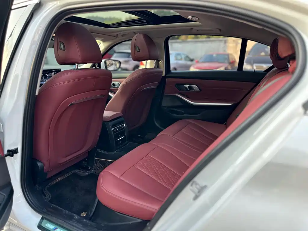 BMW 3 Series — миниатюра 17