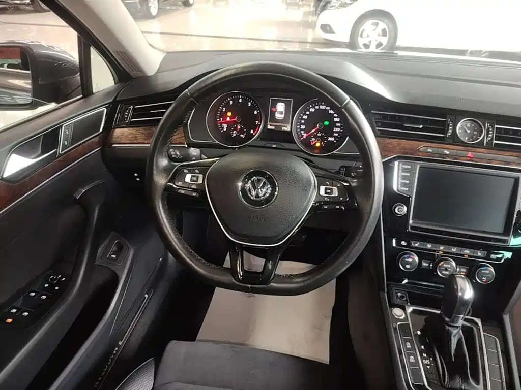 Volkswagen Magotan — миниатюра 7