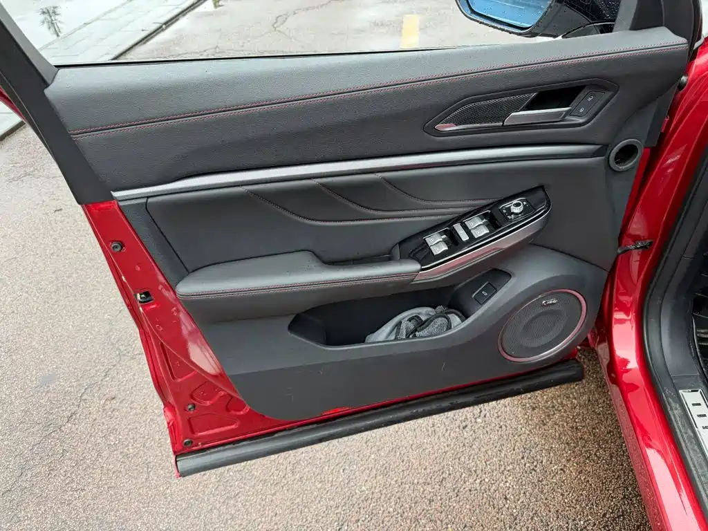 Wey Wey VV5 — миниатюра 6