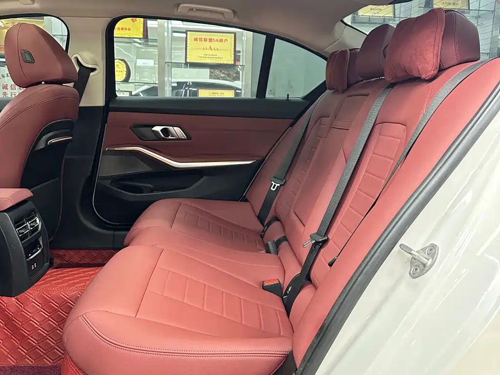 BMW 3 Series — миниатюра 8