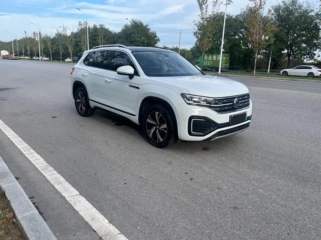 Volkswagen Tayron GTE — миниатюра 3