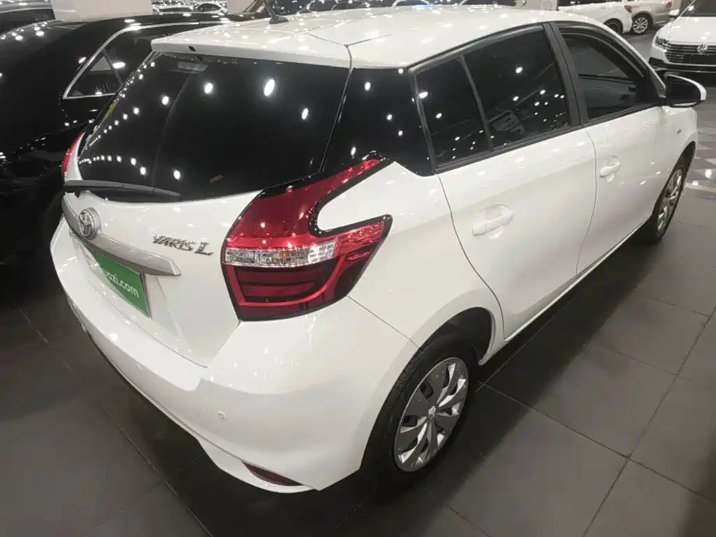 Toyota Yaris L — миниатюра 7