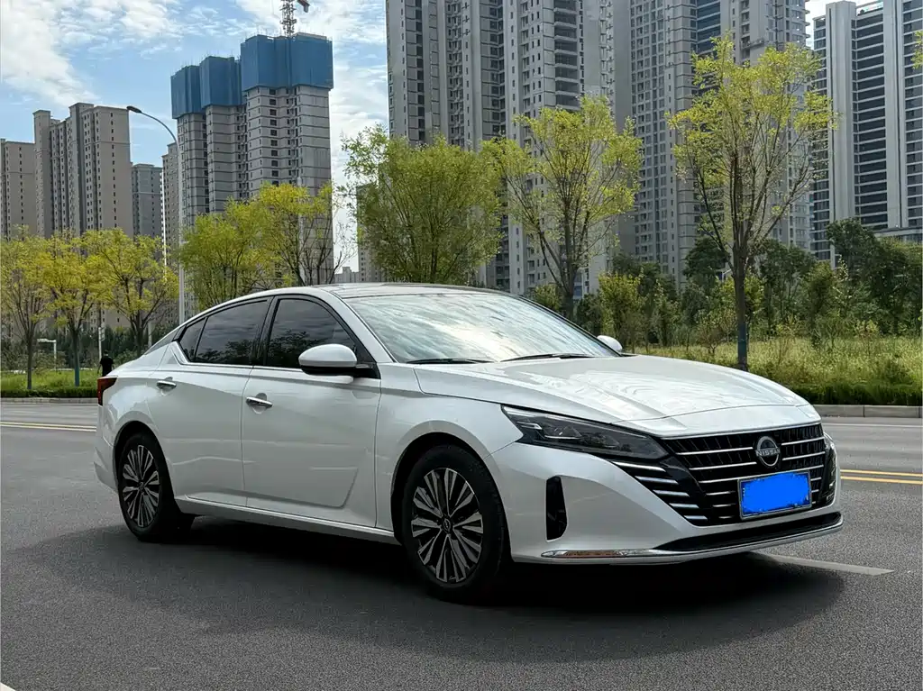 Nissan Teana — миниатюра 3