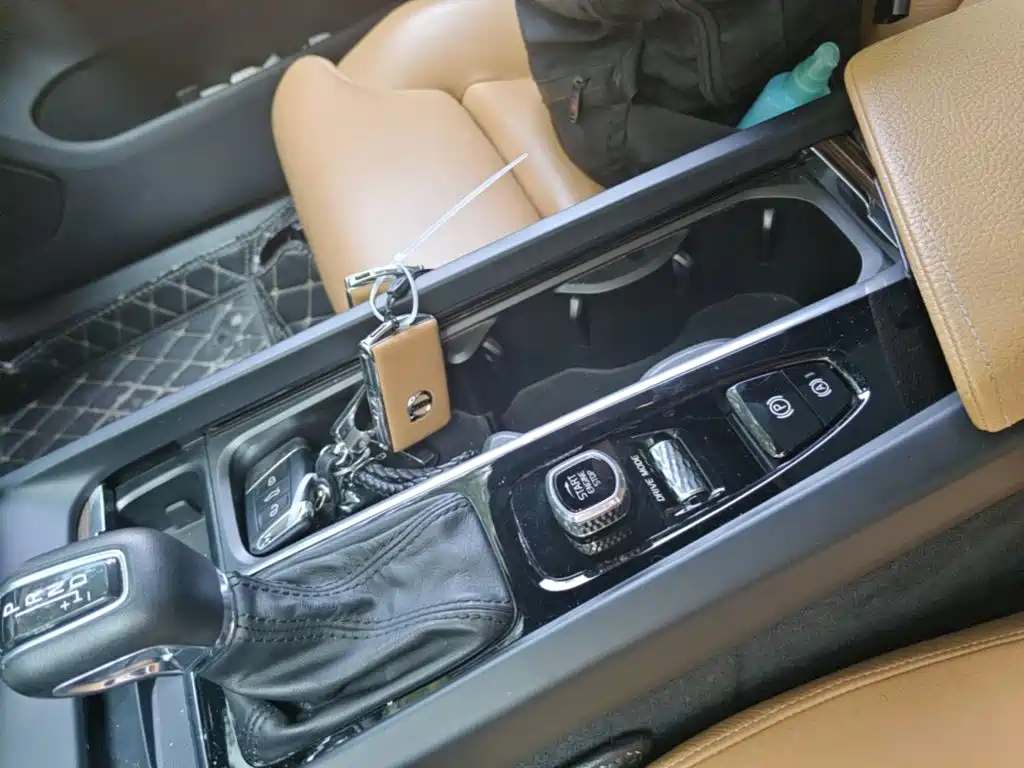 Volvo XC60 — миниатюра 9