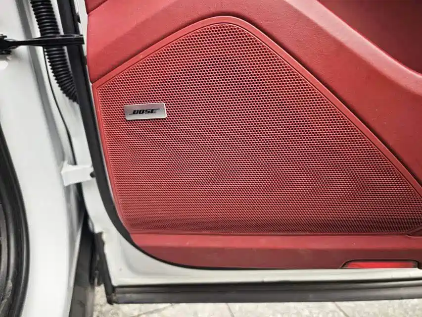 Porsche Cayenne — миниатюра 12