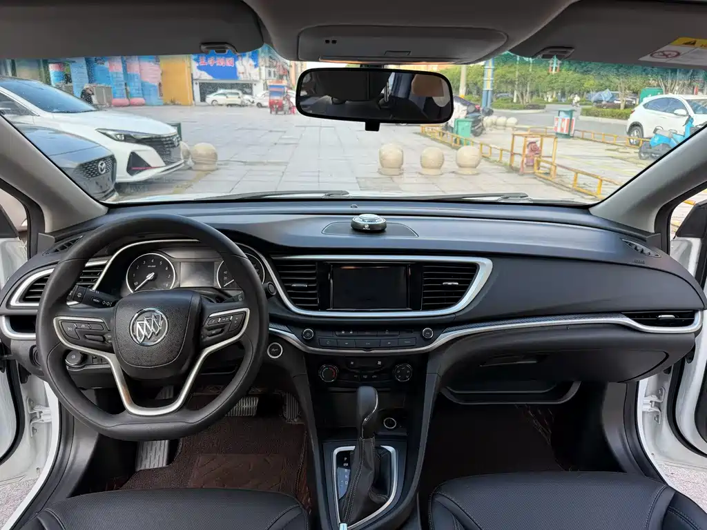 Buick Excelle — миниатюра 7