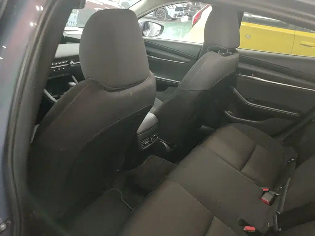 Mazda 3 Axela — миниатюра 15