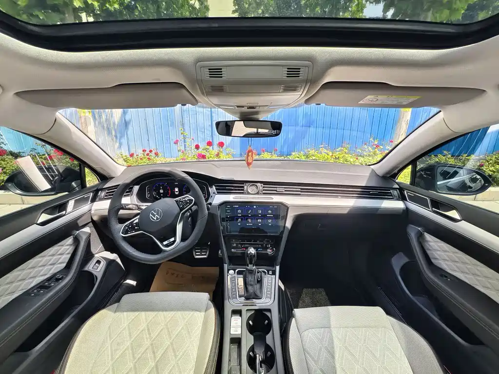 Volkswagen Magotan 2025 330TSI DSG Luxury