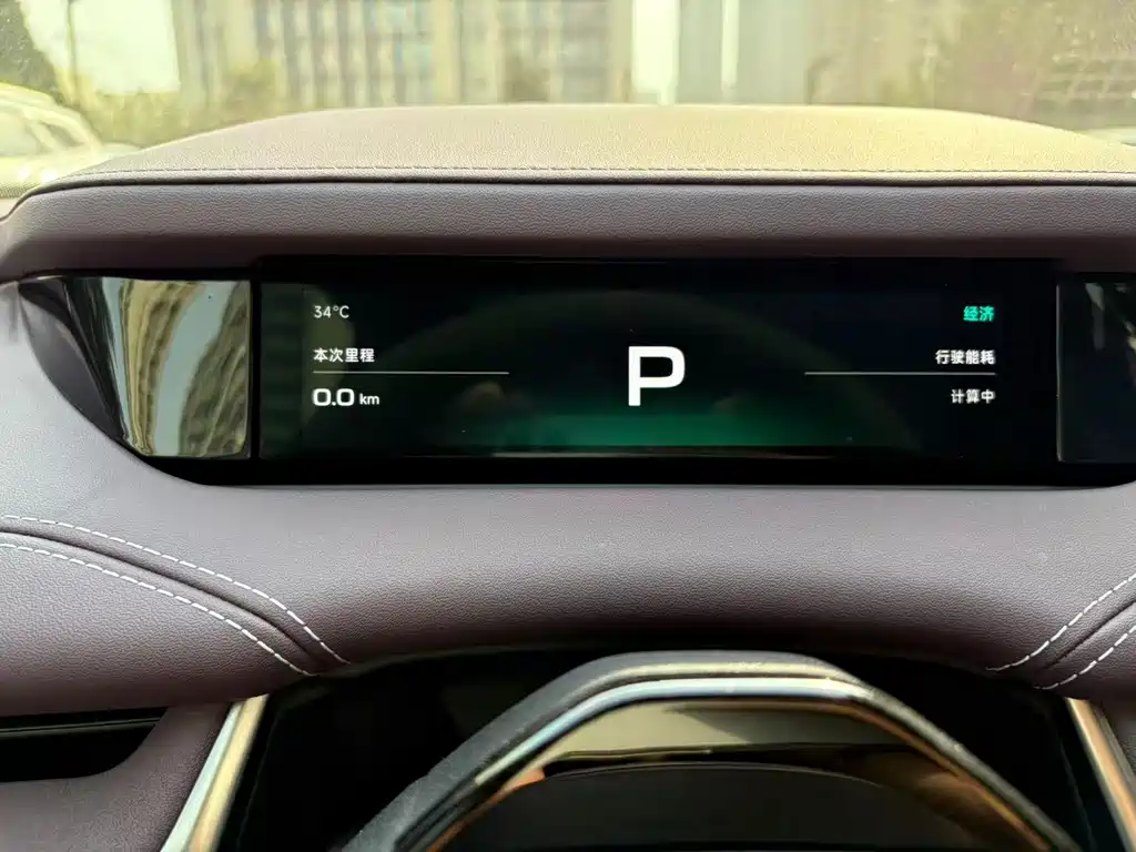 Xiaomi SU7 — миниатюра 10