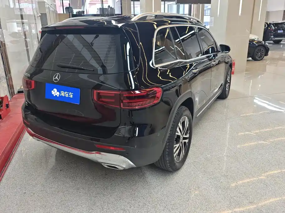 Mercedes-Benz GLB — миниатюра 3