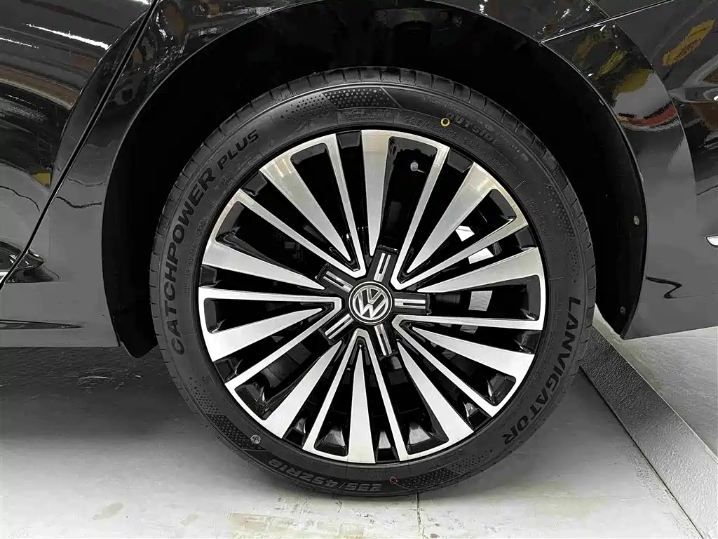 Volkswagen Passat — миниатюра 17
