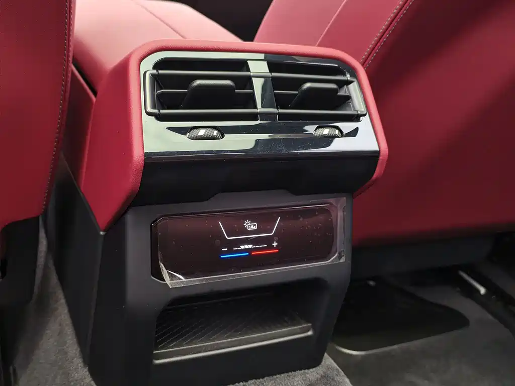 BMW 5 Series — миниатюра 29