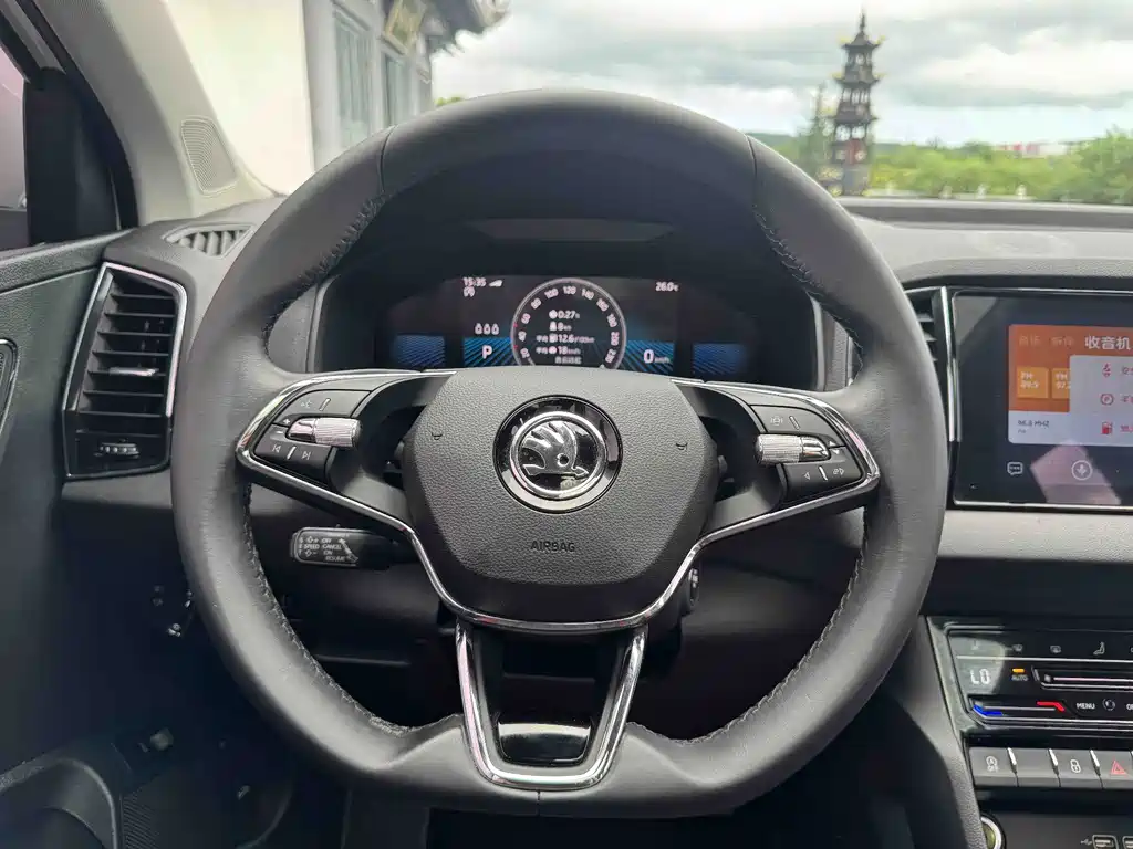 Skoda Karoq — миниатюра 15