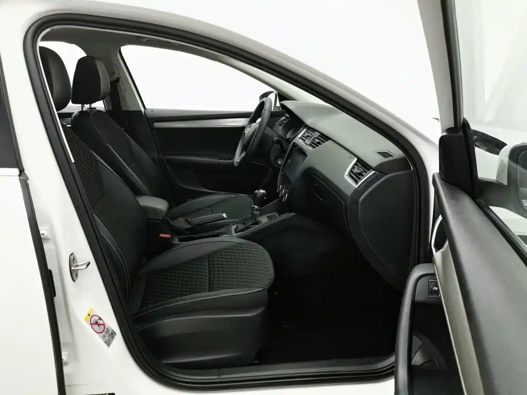 Skoda Octavia — миниатюра 23